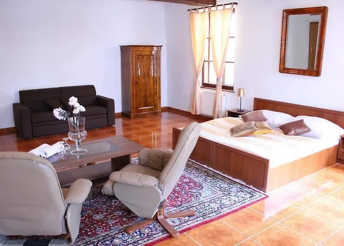 Pensionat Belcanto Apartments 3*